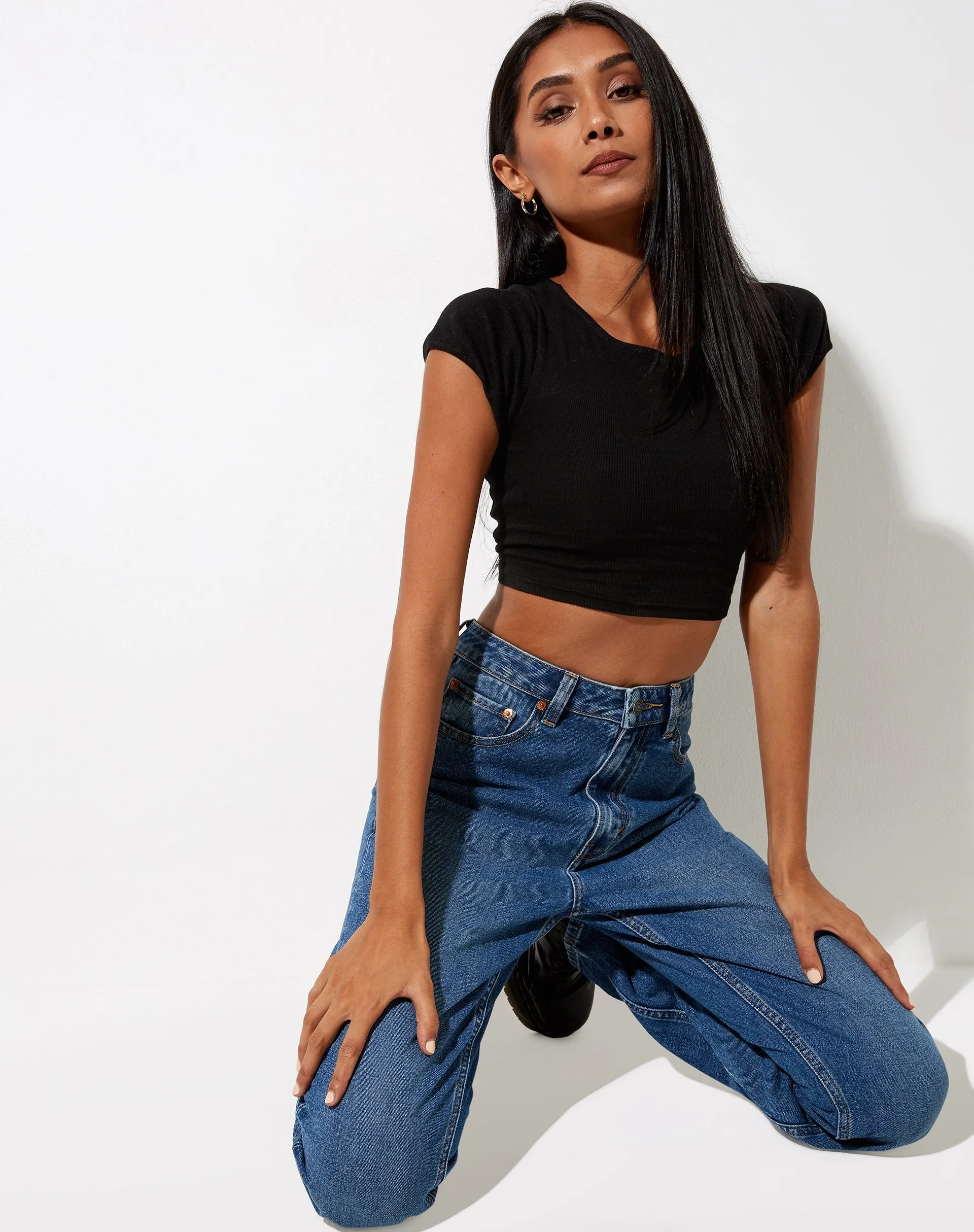 Natka Crop Top in Rib Black