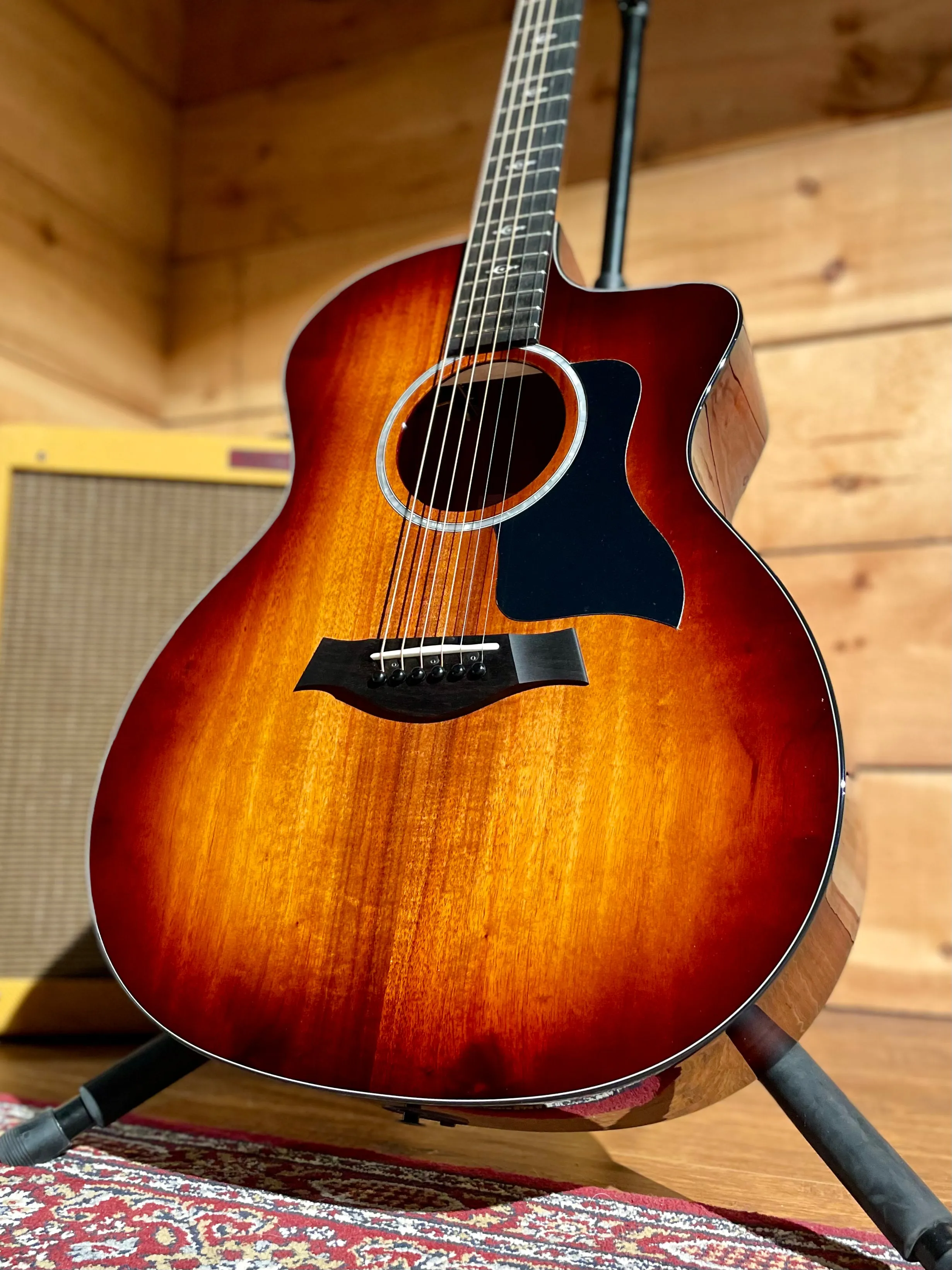 Taylor 224ce-K DLX